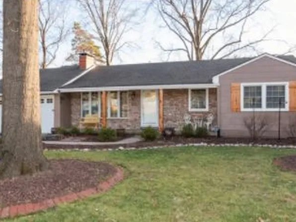 2511 W 51st Ter, Westwood, KS 66205