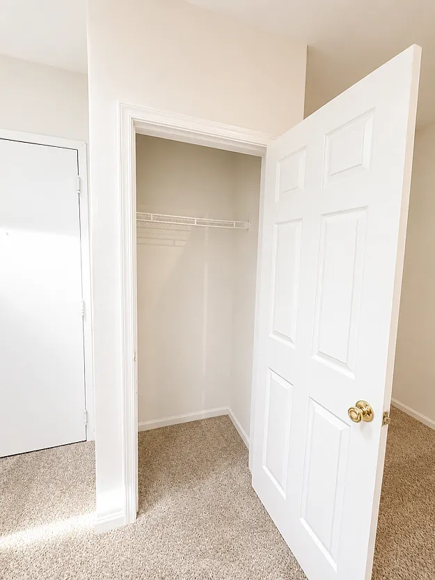 2 bed, 911 sqft, $1,995 — Photo 2