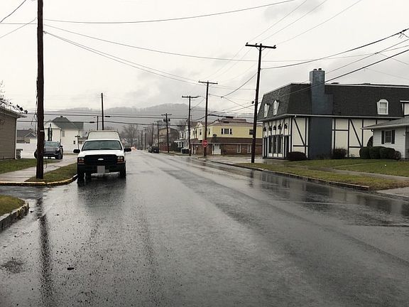 5th image of 204 Cedar Ave
