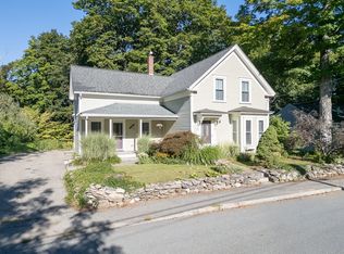 25 Prospect St, Pepperell, MA 01463