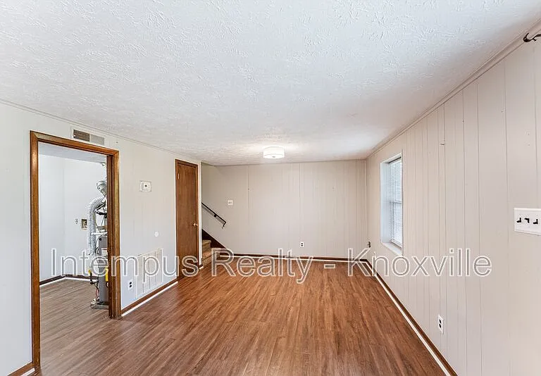 8738 Gleason Dr — Photo 8