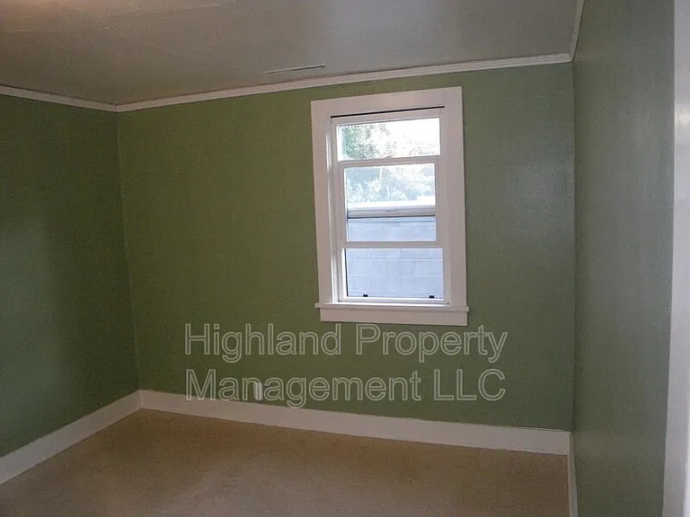 340 S Grand Ave #4 — Photo 11