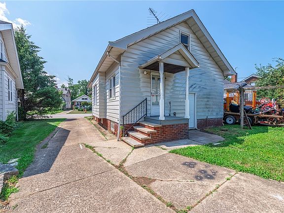3rd image of 3407 W 133rd St
