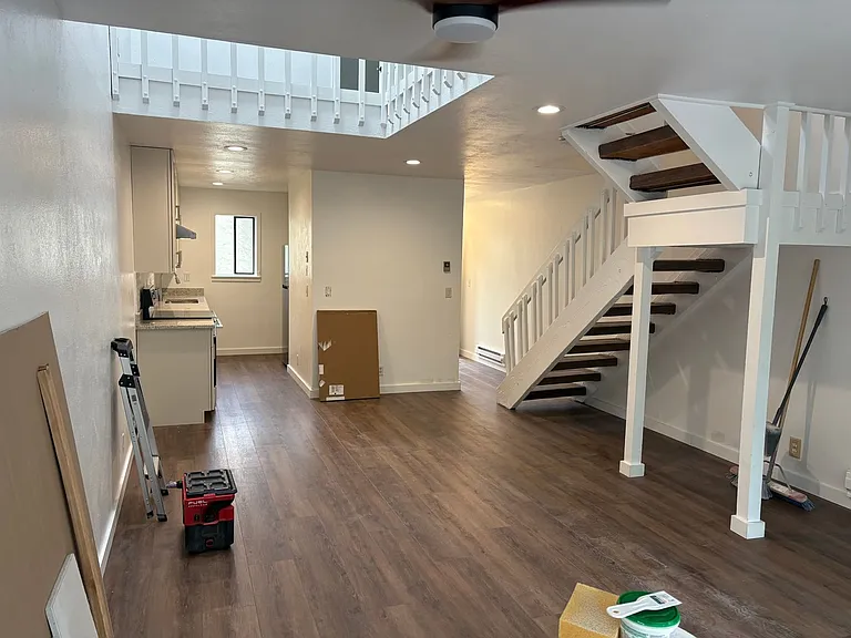 208 Pearl St #I — Photo 10