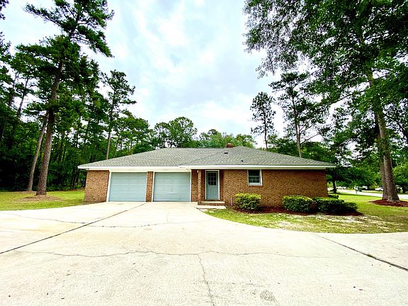 4th image of 2818 Clayton Dr