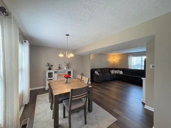 301 Fairway Dr, Dry Ridge, KY 41035