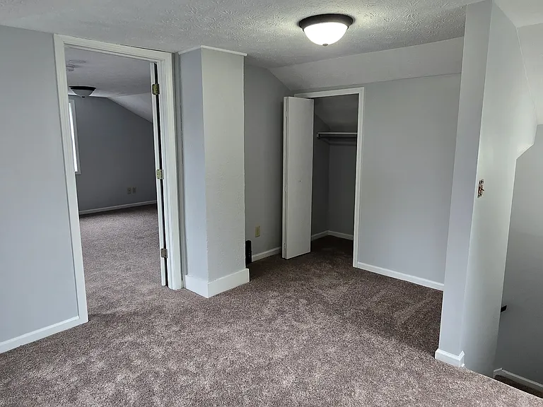 1133 North Ave NE — Photo 9