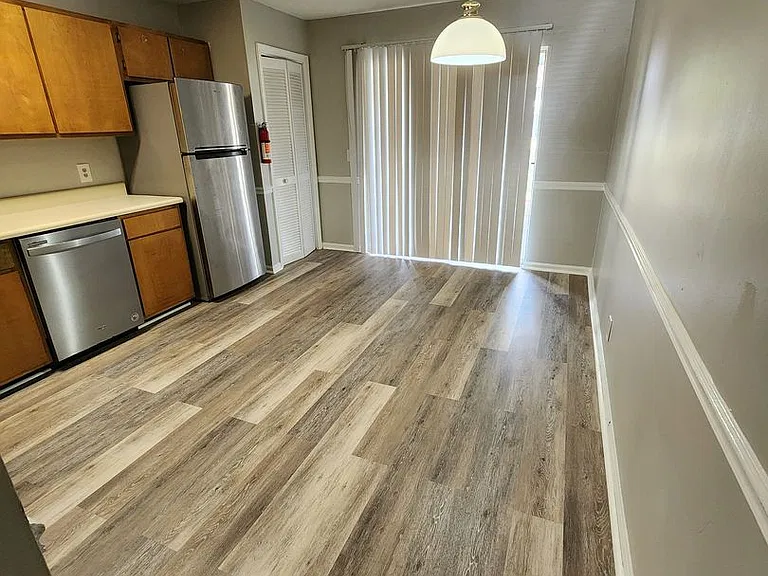 910 Brett Dr #129 — Photo 3