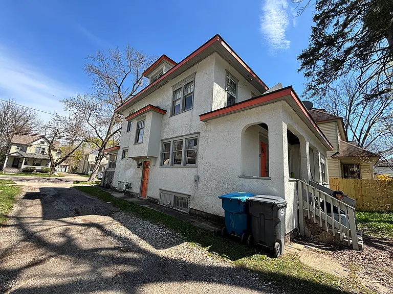 719 Wheaton Ave — Photo 5