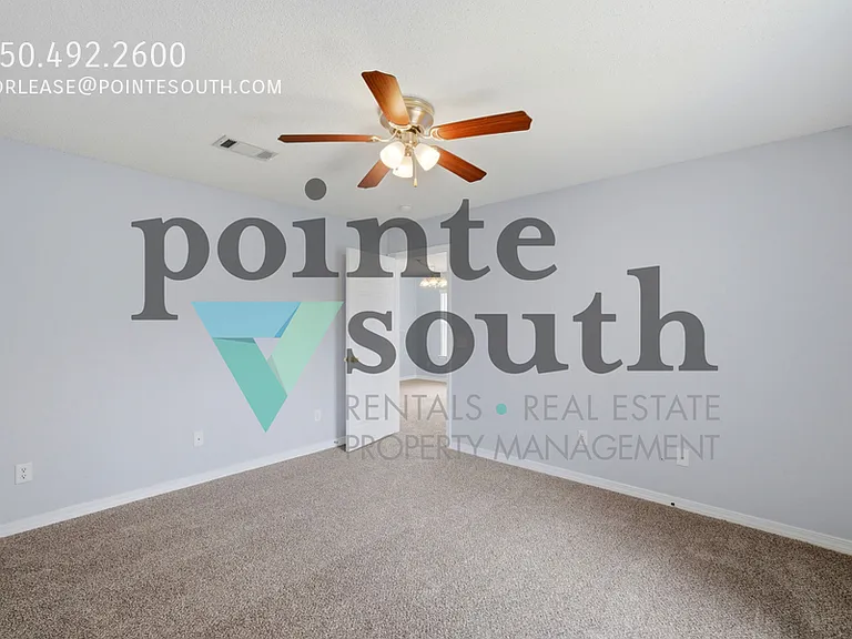 1076 Antigua Cir — Photo 11
