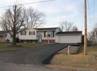 1915 W Fillmore St, Vandalia, IL 62471