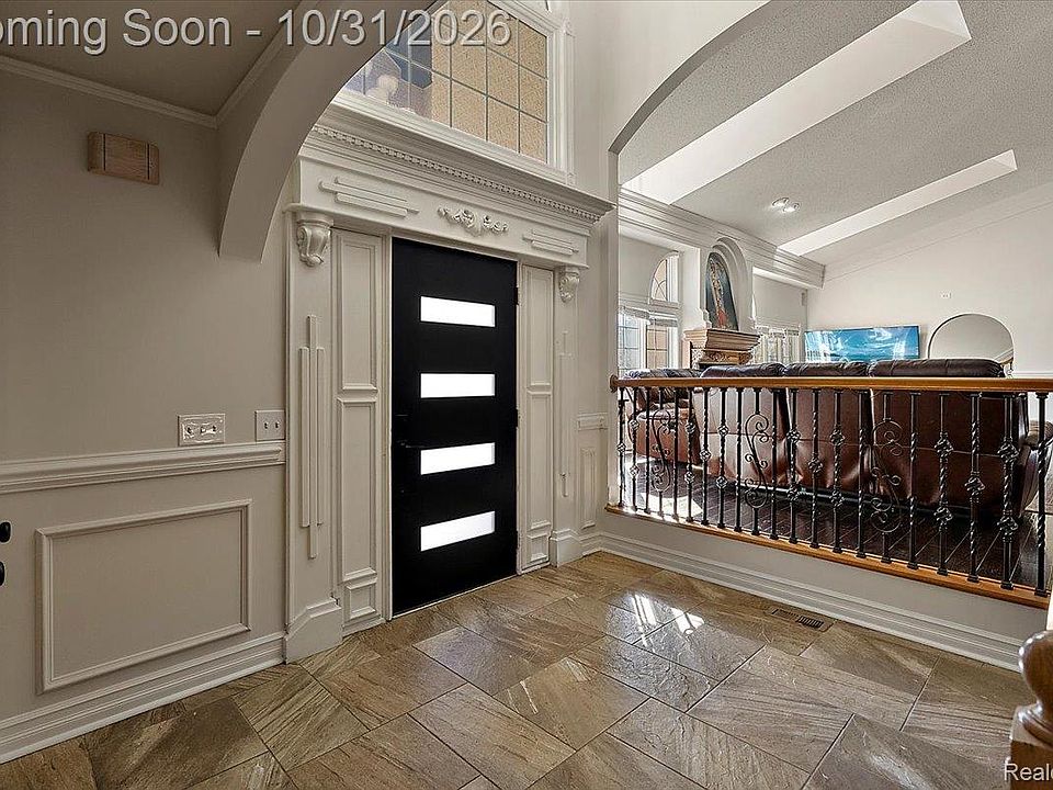 21365 Goldsmith St, photo 9