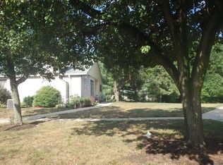 52 Victory Ct, Old Bridge, NJ 08857