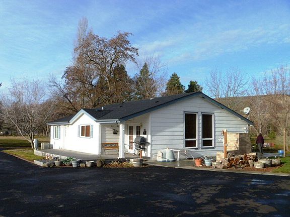 2nd image of 230 N Cherry St
