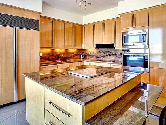 4th image of 1000 S Pointe Dr APT 1704