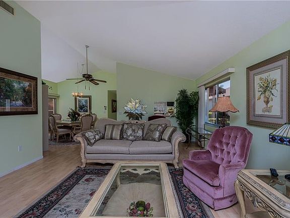 4th image of 683 Linden Dr