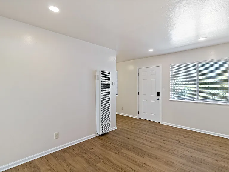 2409 Standard Ave #7 — Photo 13