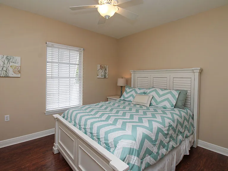 1360 Sweetwater Cv #202 — Photo 22