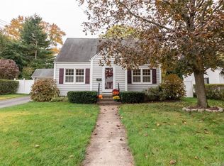 30 Fulton Rd, Manchester, CT 06040