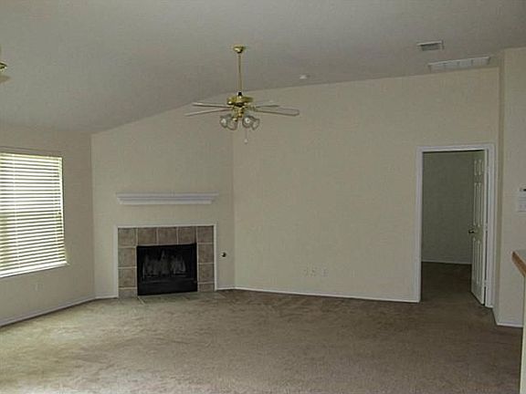 3rd image of 1044 Twin Brooks Dr