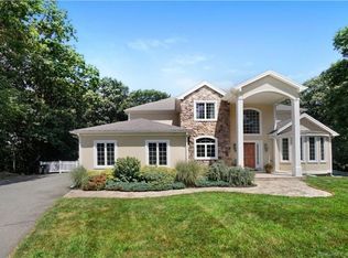 27 Elaine Ct, Prospect, CT 06712