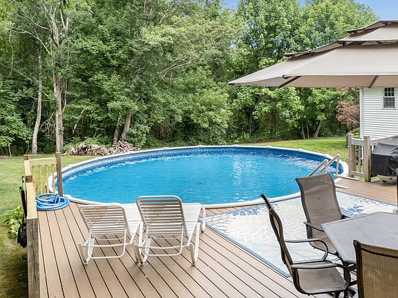 4th image of 120 Brentwood Drive