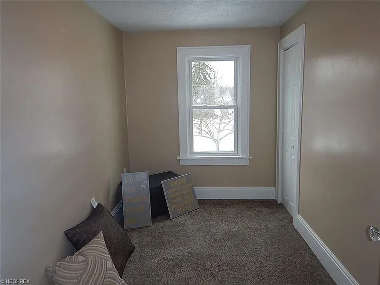 457 Lamont St — Photo 15