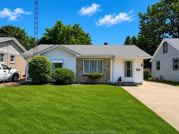 32 Warwick Dr, Chatham Kent, ON N8A 3N4