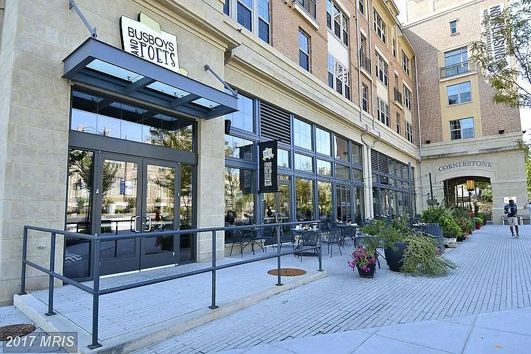 Walking distance to Catholic University, and restaurants and stores at the Arts Walk and Monroe St Market