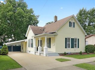1308 N Lee St, Bloomington, IL 61701