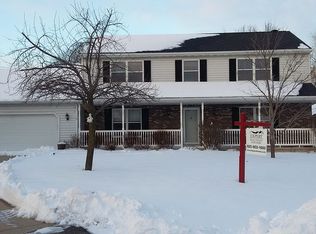 12 Spring Meadow Ct, Appleton, WI 54914