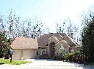 12255 Ridgeside Rd, Indianapolis, IN 46256