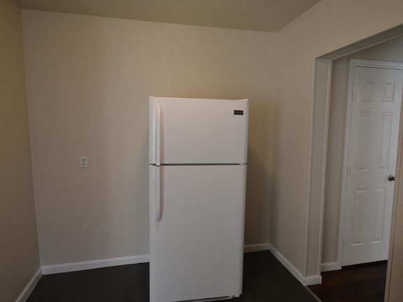 2nd image of 3119 W 4th St