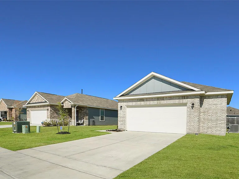 25463 Northpark Lake Dr — Photo 4