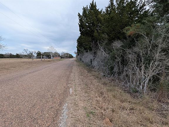 4th image of 1001 County Road 126