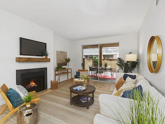 3rd image of 384 Redondo Ave Unit 204
