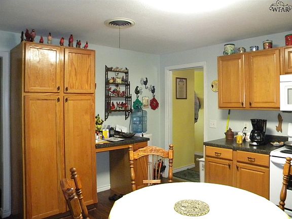 4th image of 203 Westwood Dr
