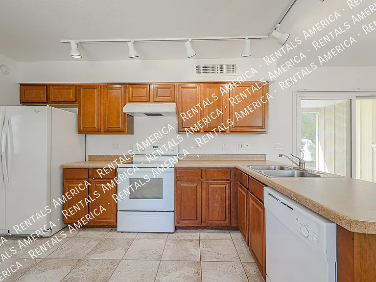 335 E Papago Dr — Photo 10
