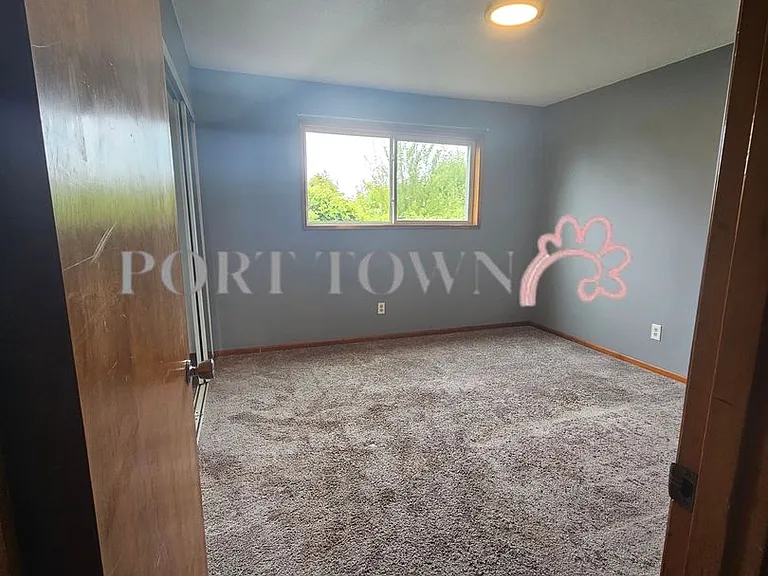616 Agate St — Photo 3