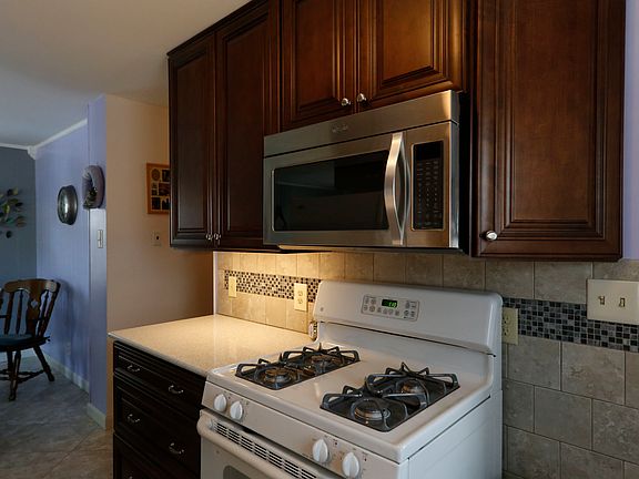 5th image of 3941 Germania St