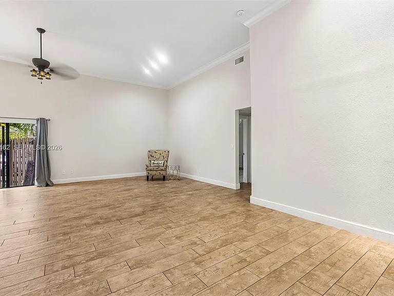 2731 S Parkview Dr — Photo 38