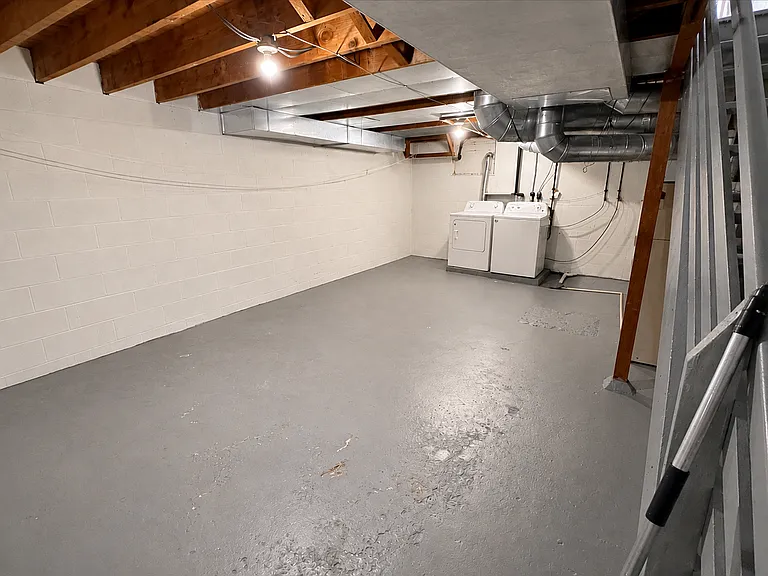 2110 Rhomberg Ave #2110 — Photo 7