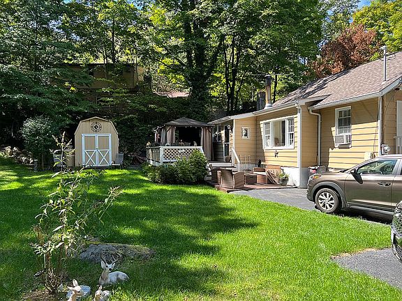 3rd image of 2031 Maple Ave