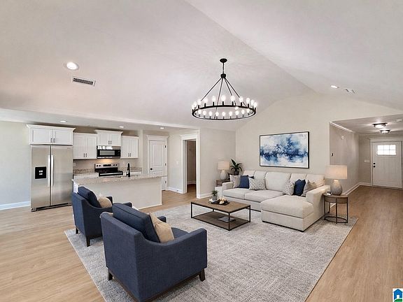 3rd image of 1006 Spring View Ln
