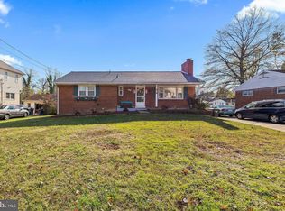 6623 Braddock Rd, Springfield, VA 22151