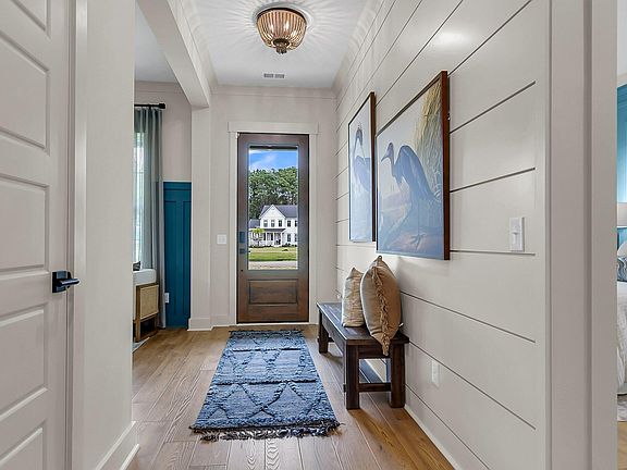 4th image of 1213 Reserve Ln