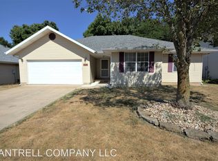 5376 S Sycamore Ave, Springfield, MO 65810