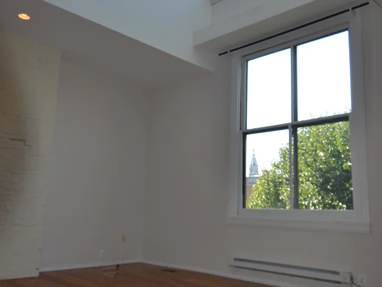 1010-12 Clinton St #3M — Photo 11