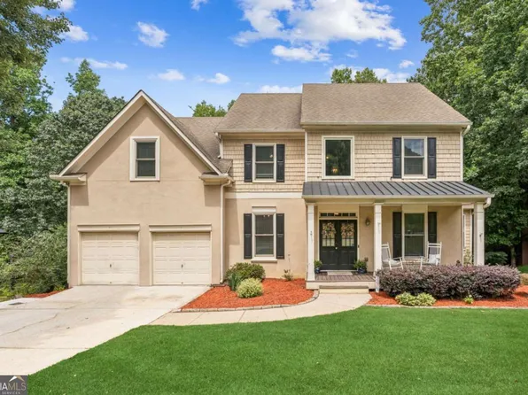 835 River Cove Dr, Dacula, GA 30019