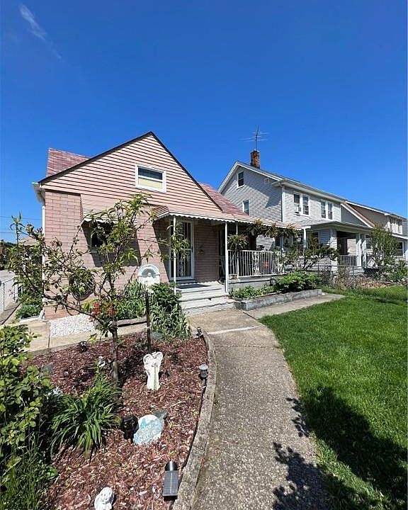 1st image of 3854 W 136th St